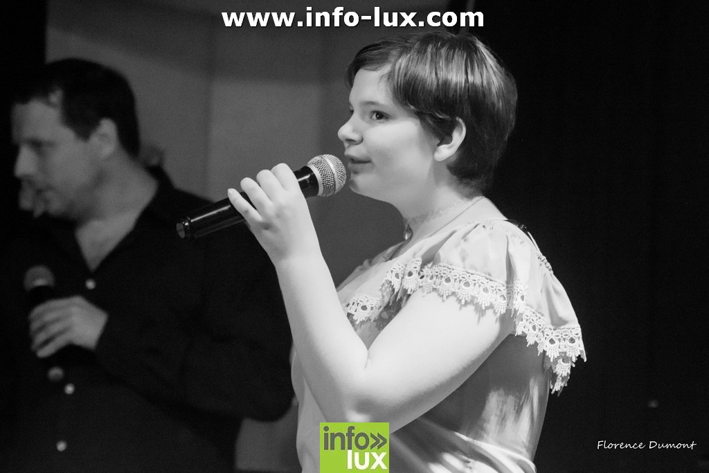//media/jw_sigpro/users/0000001510/Concours pour enfants aux tourets/concours de chant pour enfants au touret-2430